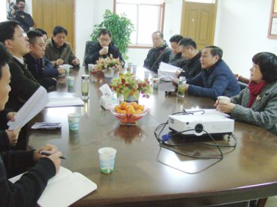 安慶市政協(xié)副主席戴德民、市政府副秘書長葉玲霞帶隊調(diào)研金泉科技